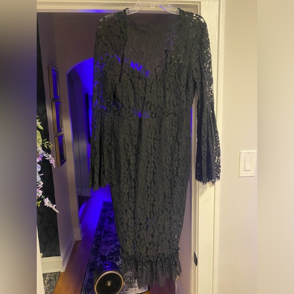 LACE MERMAID MIDI DRESS | black size M - Picture 10 of 10